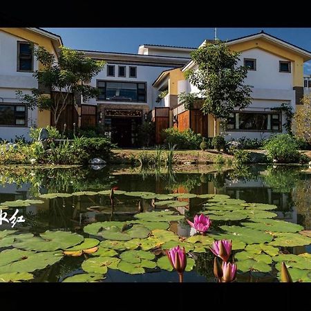 山花映水紅莊園民宿 Lejlighed Yuemei Eksteriør billede